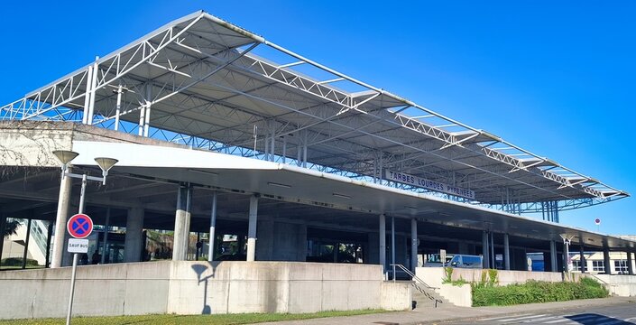 A&eacute;roport Tarbes-Lourdes-Pyr&eacute;n&eacute;es, Occitanie