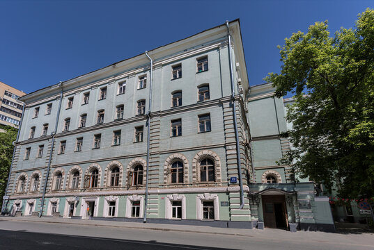 Vasily Khludov's mansion at 19 Novaya Basmannaya Street, building 1 in Moscow, was built at the end of the 19th century.