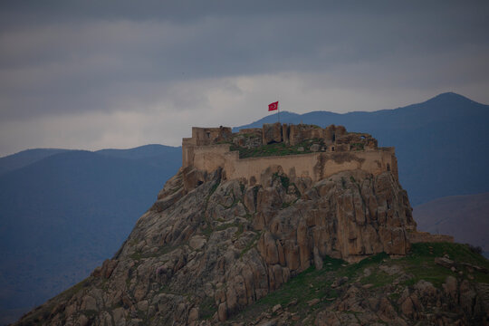 Pertek is located in the south of Tunceli province. It is separated from the Elazığ province by the Keban Dam Lake.
