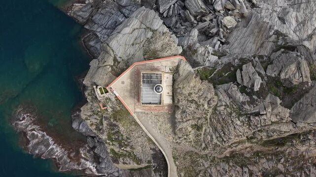 Faro de Cala Nans en Cadaques, Alt Emporda de Girona