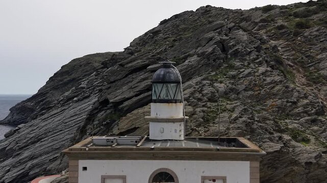 Faro de Cala Nans en Cadaques, Alt Emporda de Girona