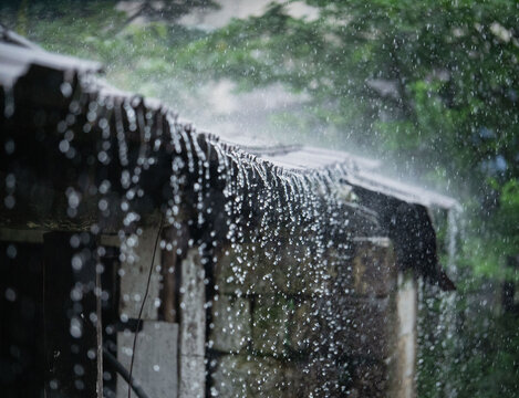 Heavy rain on a tin roof