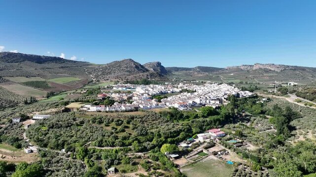 Vistas del municipio de Cuevas del Becerro en la serran&iacute;a de Ronda, Espa&ntilde;a