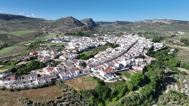 Vistas del municipio de Cuevas del Becerro en la serran&iacute;a de Ronda, Espa&ntilde;a