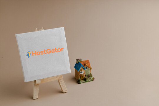 HostGator Web Hosting Company Providing Website Hosting, Domain Registration, Cloud Hosting, VPS, Dedicated Servers, and Website Solutions