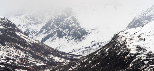 Snow-Covered Peaks of Alaska © Adi