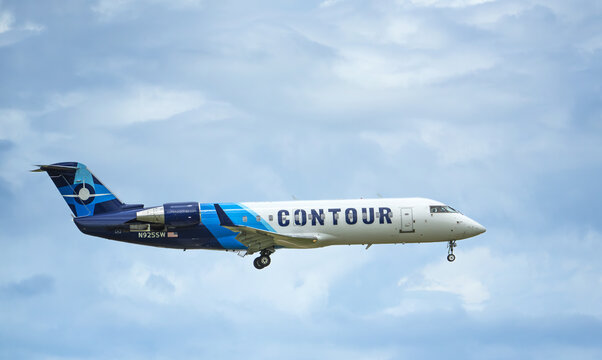 Contour Airlines aircraft, Bombardier CRJ-200, approaching Dallas Fort Worth International Airport.