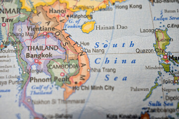 Obraz premium Da Nang, Vietnam on World Map – Soft Blur Background with Defocused Geographic Coastal City Location View