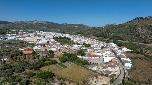 Vistas del municipio de Cuevas del Becerro en la serran&iacute;a de Ronda, Espa&ntilde;a