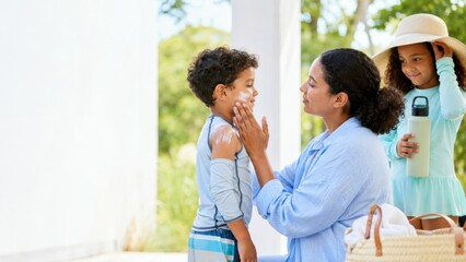 Mother applying sunscreen on child outdoors, concept of summer sun anxiety, selfcare © dvoevnore