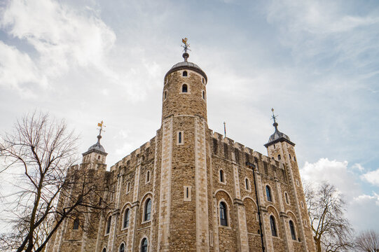 Tour Blanche de la Tour de Londres, ciel nuageux