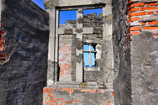 Visegrad Castle Ruins Window Frame Details Hungary
