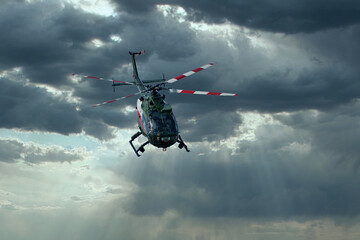 Śmigłowiec Mi-2 podczas pokazu lotniczego Świdnik Air Festival © BMC