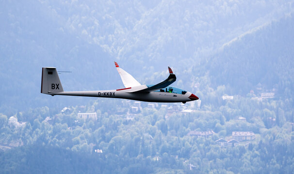 Rax, Austria: D-KKBX  gliding Aircraft in the air