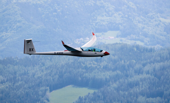 Rax, Austria: D-KKBX  gliding Aircraft in the air