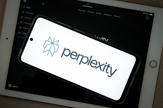 Mexico city, mexico, 06 04 2026, perplexity ai logo displayed on smartphone and tablet