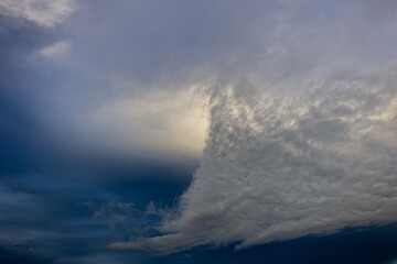 Naklejka premium beautiful sky and clouds