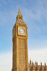 Obraz premium Full height view of Big Ben and Palace of Westminster in London