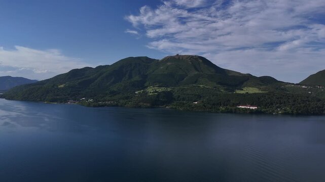 箱根・芦ノ湖と駒ヶ岳（空撮） - 神奈川県足柄郡 , 日本