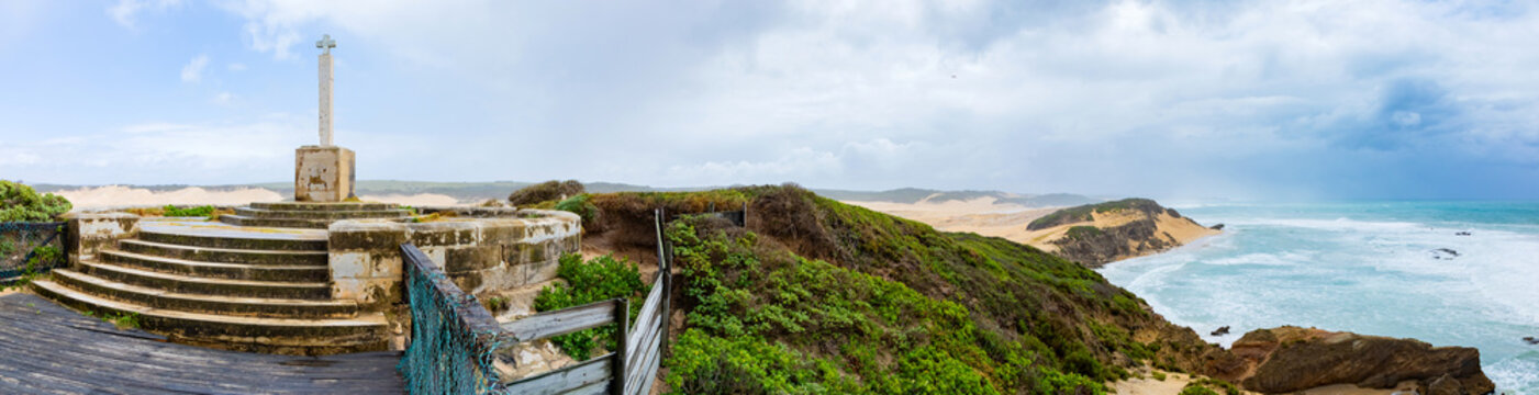 Bartolomeu Dias Monument at Kwaaihoek on the coast