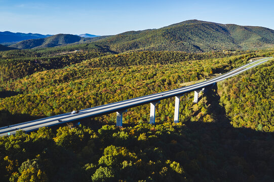 USA, West Virginia, Drone view of Clifford Hollow Bridge in autumn