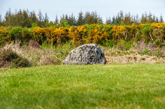 Pierre comm&eacute;morative du clan Mackintosh &agrave; Culloden, &Eacute;cosse