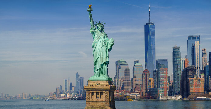 Panorama view of New York city eith statue of liberty tomorrow morning at sunrise. View from Staten Island. Big art Panorama.
