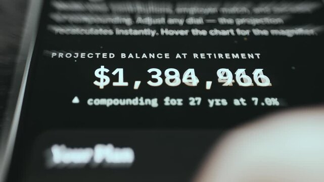 Screen displaying a projected retirement balance based on 7 percent interest rate