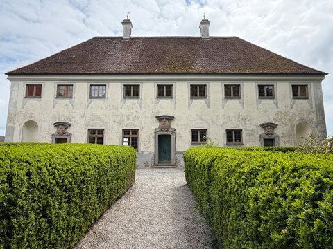 Klostergeb&auml;ude in Kloster Andechs in Bayern