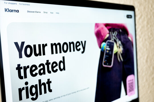 Mexico city, mexico, 05 26 2026, laptop screen showing klarna website with your money treated right slogan