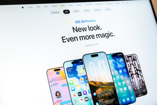 Mexico city, mexico, 05 26 2026, Previewing iOS 26 with Enhanced Features and Design