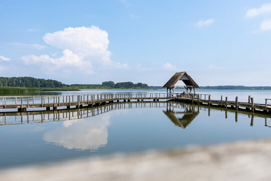 Steg am Hemmelsdorfer See bei Timmendorf Strand an der deutschen Ostsee