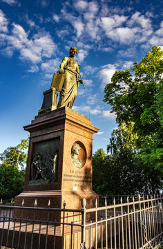Russia, Ulyanovsk, May 29, 2026: The monument to  Karamzin in  Ulyanovsk. It is built in the classical style. A  statue of the muse of history, Clio, stands on a pedestal, decorated with bas-reliefs