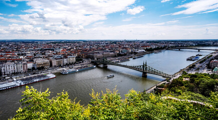 Naklejka premium Amazing Panoramic View Of The City Center, Freedom Bridge, And The Danube River In Budapest
