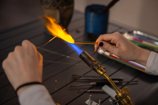Lampworking Making glass bead. Lampwork studio	