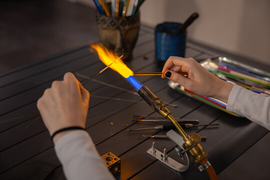 Lampworking Making glass bead. Lampwork studio	