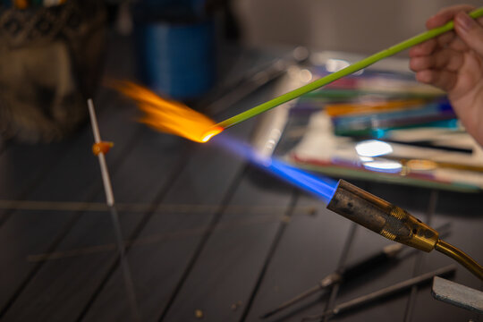Lampworking Making glass bead. Lampwork studio	