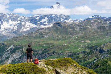 Fototapeta premium Veduta del Cervino in Valtournenche, Valle d'Aosta