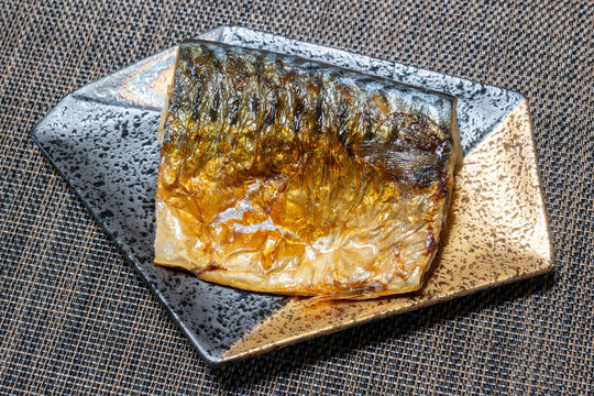 鯖の塩焼き