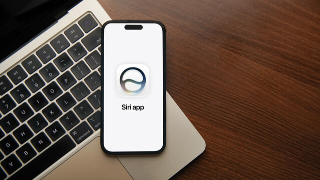 Siri app displayed on a mobile phone screen: Delhi, India - June 01 2025