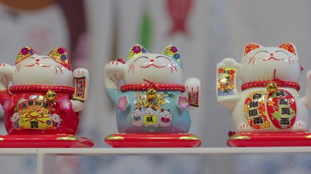 Maneki Neko beckoning cat figurine toys, the traditional Japanese lucky charm and favorite talisman&nbsp;