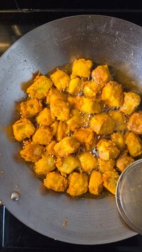 frying pan with potatoes