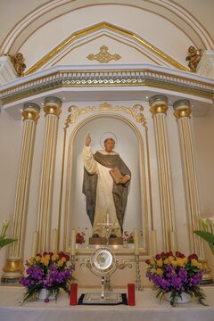 Figure of San Vicente above the altar of the Ermita de San Vicent chapel in Cautivador or Captivador, La Nuc&iacute;a municipality, Alicante province, Valencia region, Costa Blanca, Spain