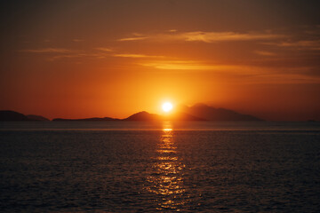 Obraz premium sunset over the sea