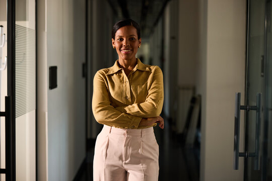 Attractive businesswoman facing the camera