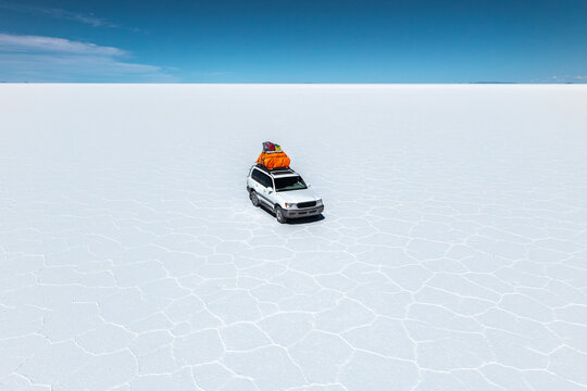 Off road adventure in the Uyuni salt flats, Bolivia