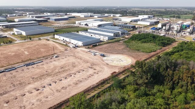 Central industrial vista a&eacute;rea de dron, industria, desarrollo y producci&oacute;n