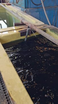 Industrial galvanizing process with hot dip zinc coating