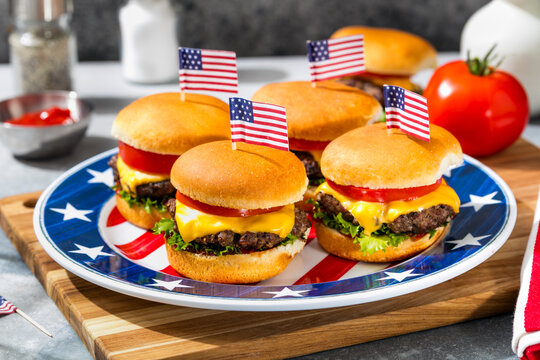 Patriotic American Cheeseburger Sliders with Lettuce Tomato