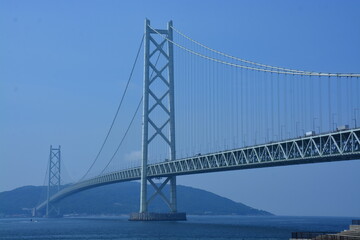 Fototapeta premium 兵庫県 明石市の明石海峡大橋